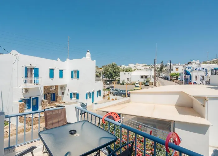 Esmeralda Apartments
