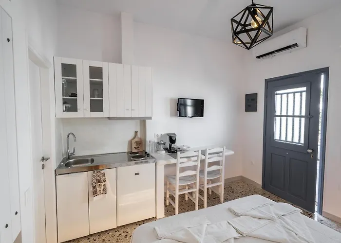 Esmeralda Apartments